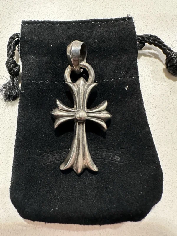 Chrome Heart Crosss Pendant Small - Image 3
